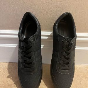 Guess men’s sneakers